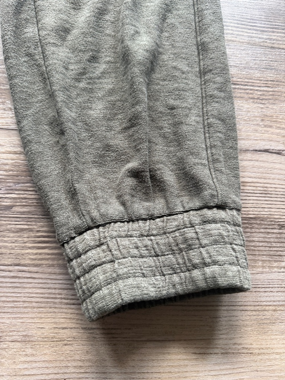 Saturday Sunday by Anthropologie green medium textured knot joggers - Picture 2 of 4